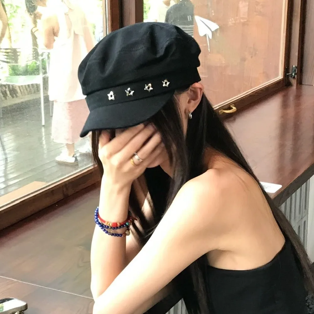 

Casual Vintage Star Hole Berets Black Flat Top Octagonal Cap Women Versatile Newsboy Hats Outdoor