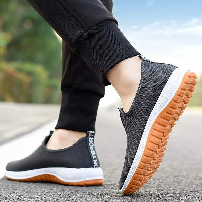 Mesh Breathable Shoes for Men Non-slip Wear-resistant Slip on Flat Casual Shoes Fashion Light Sport Walking Shoes