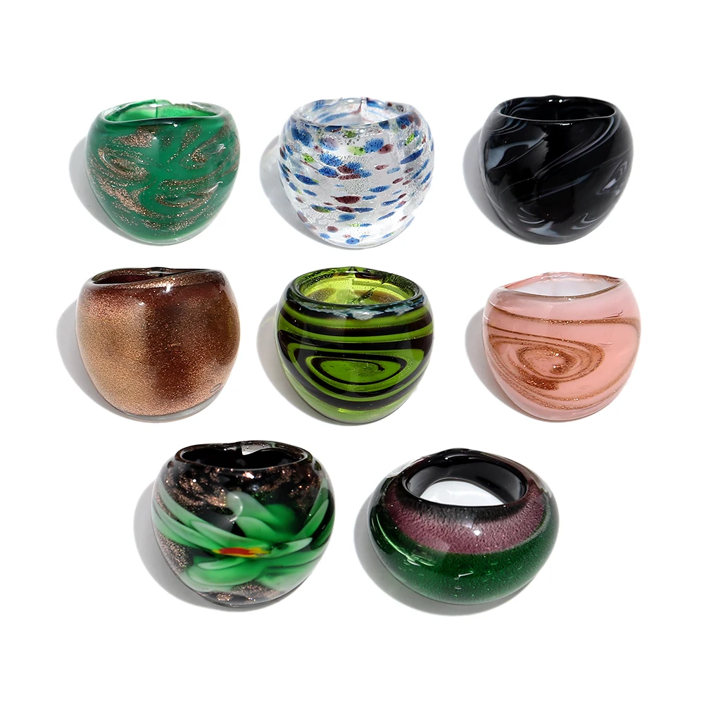 Vintage-Ringe aus gemischtem Glas in verschiedenen Farben, mit unregelmäßigen Streifenmustern, für Damen, modischer Schmuck, Geschenkidee.