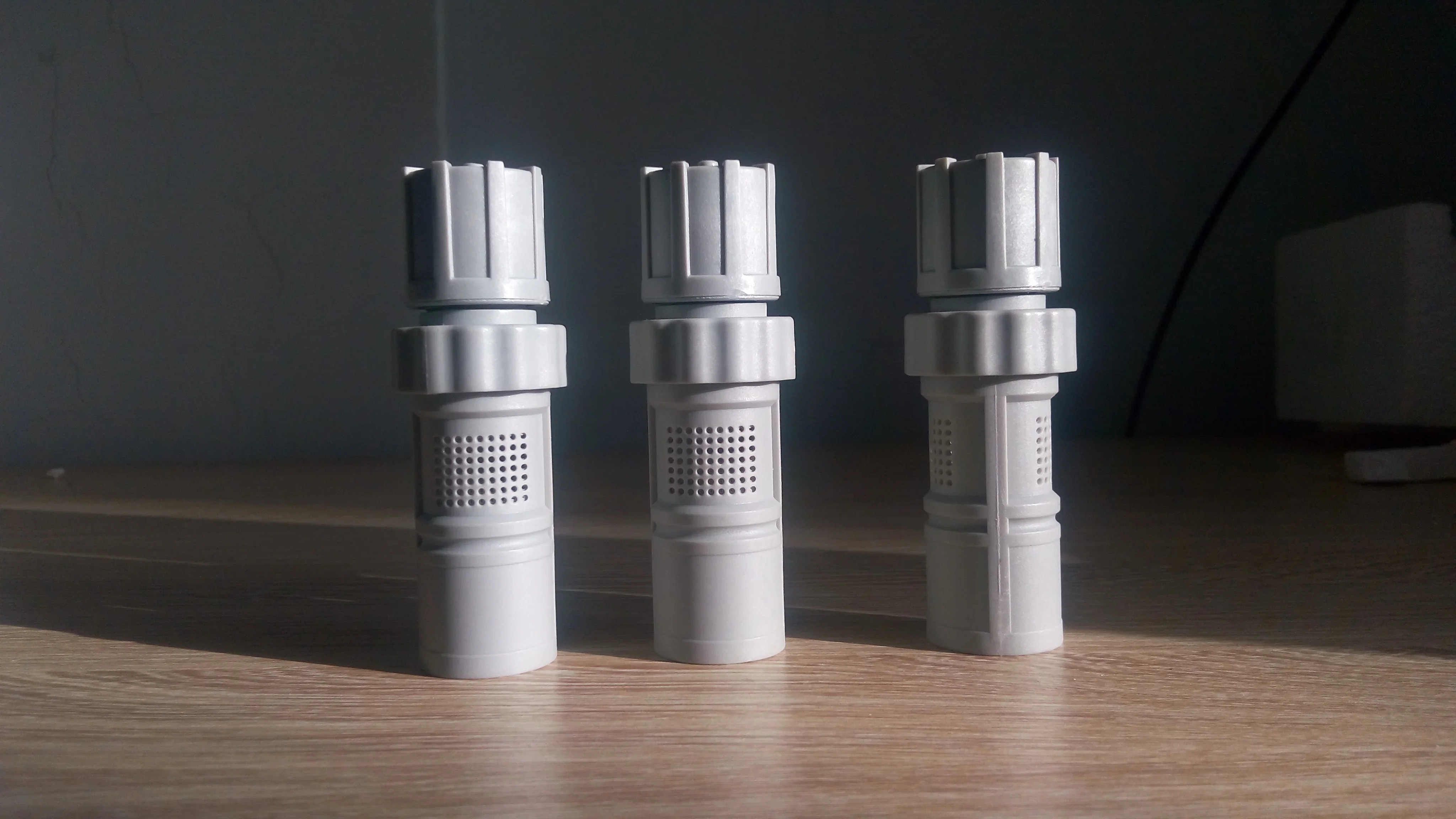 เช็ควาล์วของปั๊มวัดแสงไดอะแฟรมเชื่อมต่อกับท่อที่มีเส้นผ่านศูนย์กลางภายนอก 6 มม. และเส้นผ่านศูนย์กลางภายใน 4 มม.