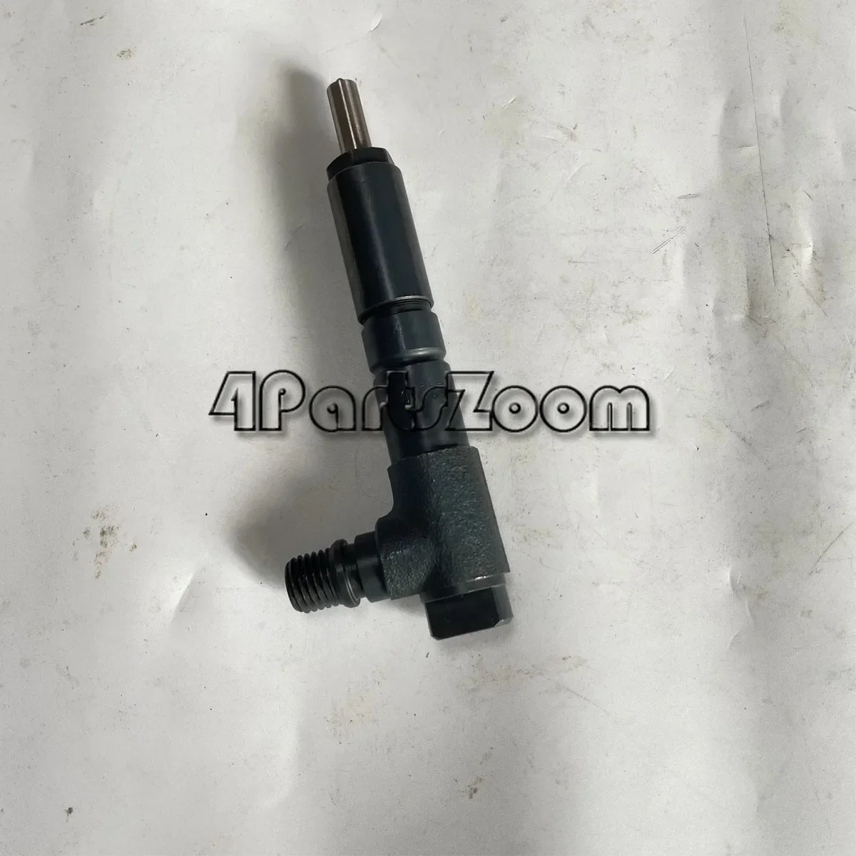 

Топливная форсунка 1J700-53002 для двигателя Kubota V2607 V2607-DI-T, Bobcat S185 T190