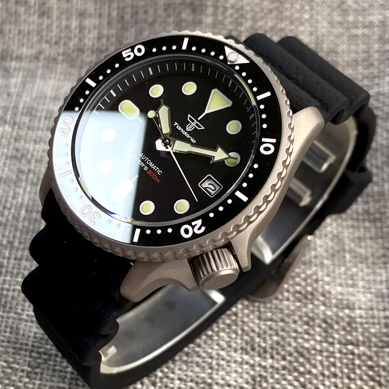 Titanium Diver NH35A Black Automatic 200M Men Watch Sapphire Glass 3.8 o'clock Date Rubber Black Ceramic Bezel