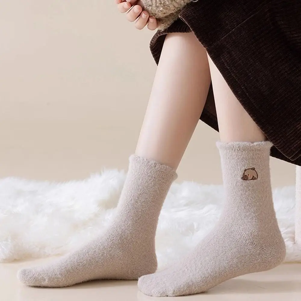 1Pair Cute Soft Winter Socks Anti-skid Thick Floor Sleep Socks Keep Warm Breathable Capybara Socks for Woman Girls