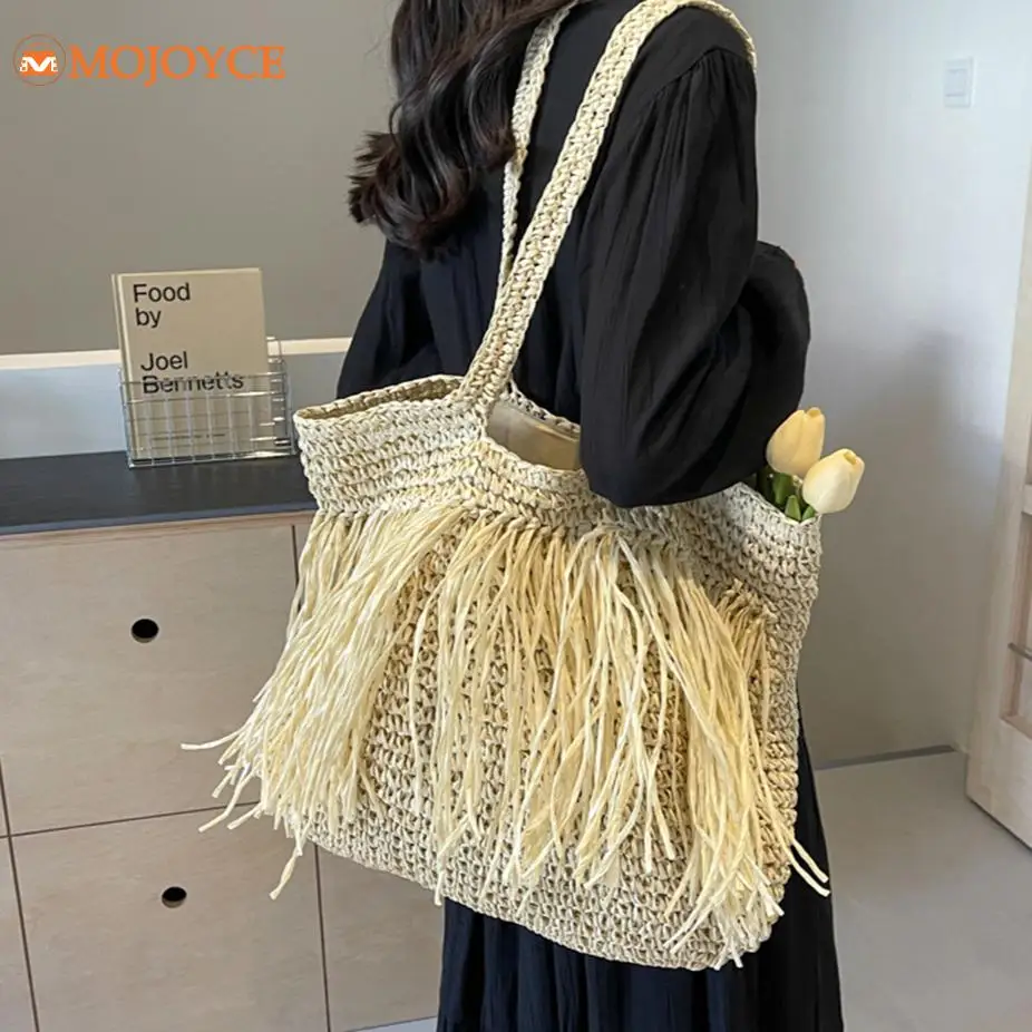 2024 Summer Straw Weaving Shoulder Bag Fashion Hand-Woven Beach Bags Women's Large Capacity Woven Vacation Tote Bag with Tassel