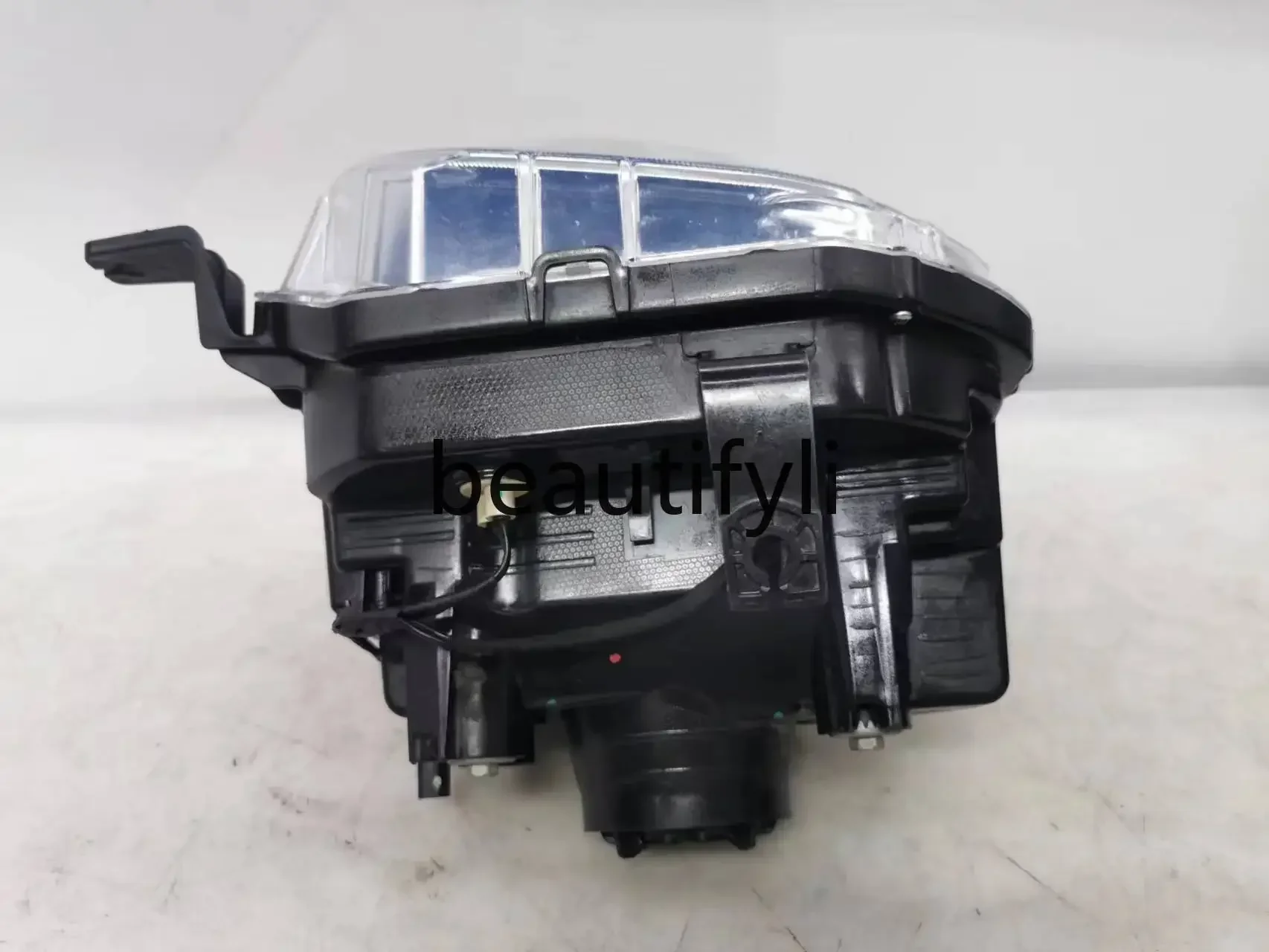 

lt6351 Assembly led daytime running light original car dismantling genuine