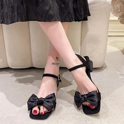 Trendy and Minimalist Sandals 2024 New Summer Design Butterfly Bow Straight Strap Lightweight Anti Slip High-heeled Sandals