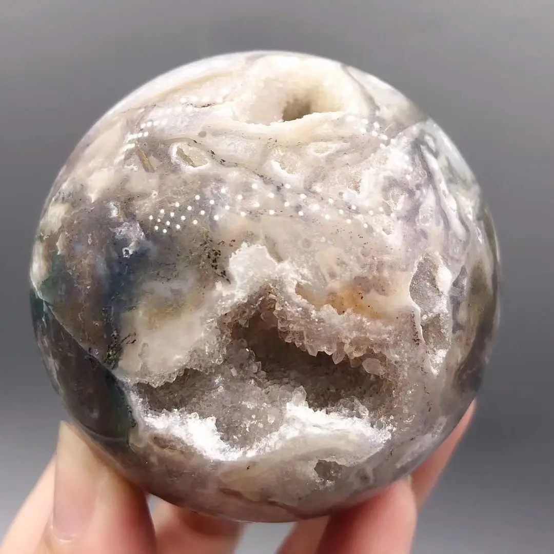 

90mm 5A+ beautiful Natural Water Grass Agate Ball Natural Crystals Healing Stone for decoration 1pcs