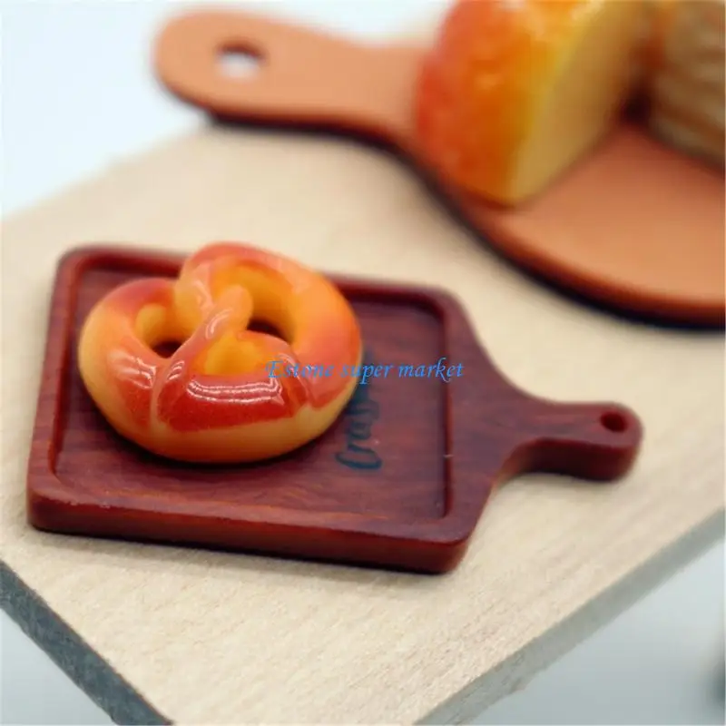090B Realistic Mini Bread Resin Crafts For Dollhouses Scene Design And Miniature Collectible Display