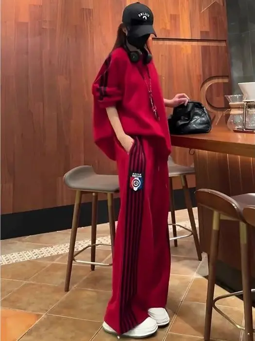 ชุดลำลองแฟชั่นสปอร์ตไซส์ใหญ่ 300 สำหรับผู้หญิง ชุดเซ็ตสองชิ้น เสื้อสเวตเตอร์ทรงหลวม ใส่สบาย ช่วยให้ดูผอมลง เหมาะสำหรับฤดูใบไม้ผลิและฤดูใบไม้ร่วง