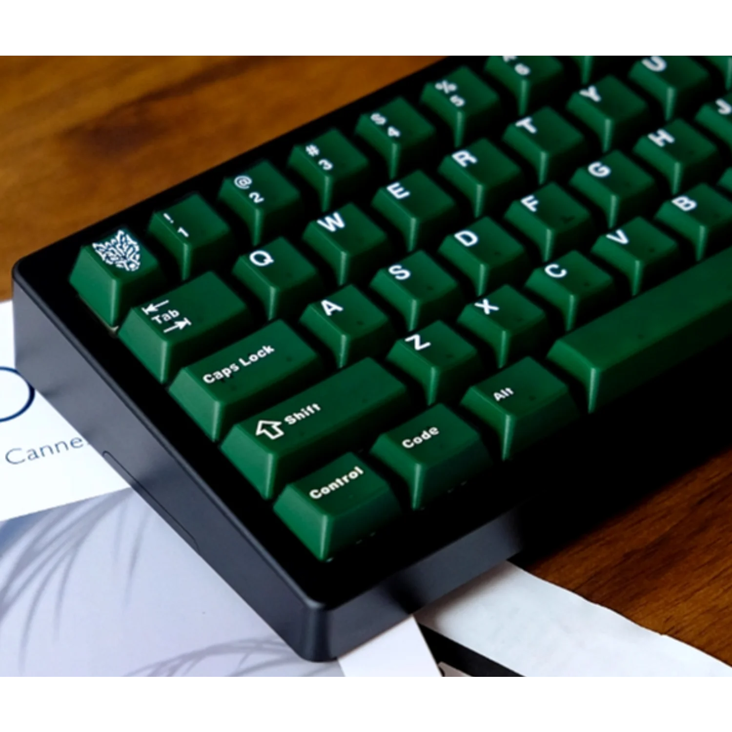 

Jade Cherry Keycaps ABS 114 Keys No Numeric Area Green Translucent for 60/64/84 Mechanical Keyboards MX Switches