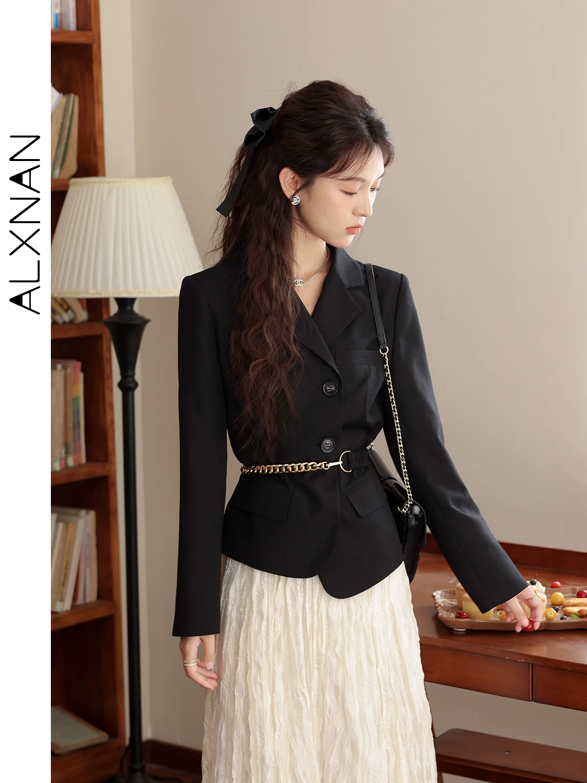 ALXNAN Black Straight Blazer Women 2024 Autumn Commuter Casual Polo Collar Single Breasted Long Sleeve Suit Jacket LXN31136