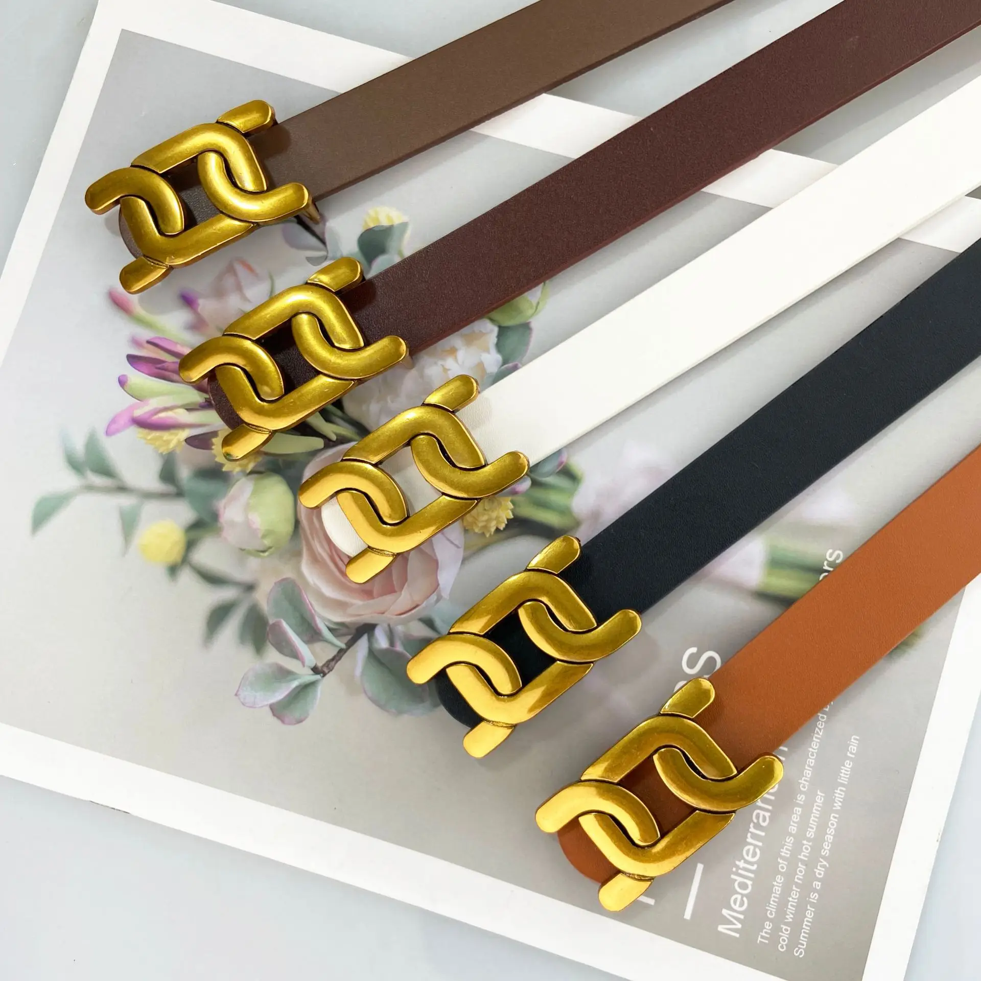 Новинка 2023 года, роскошный кожаный женский пояс с гладкой пряжкой, украшение на талию 2,5 см с поясом для костюма