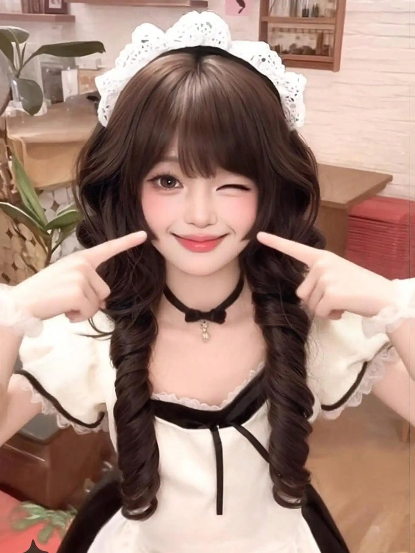 Synthetic Brown Long Deep Wave Hair Lolita Wigs With Bangs Synthetic Wig Roman Curl Princess Cut Bangs For Women Fashion Thick