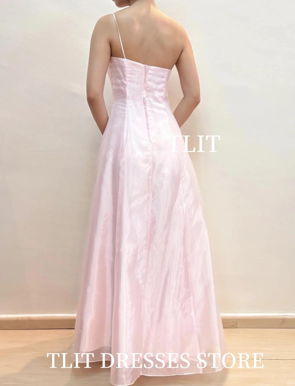 TLIT Simple Light Pink Organza Evening Dress Customized Strapless One-Shoulder SequinedProm Gown A-Line Sleeveless تنور