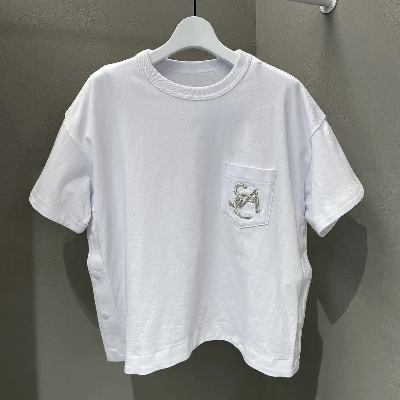 

SAC 25 Japanese Embroidered Letter Short Sleeve Loose Loose T-Shirt