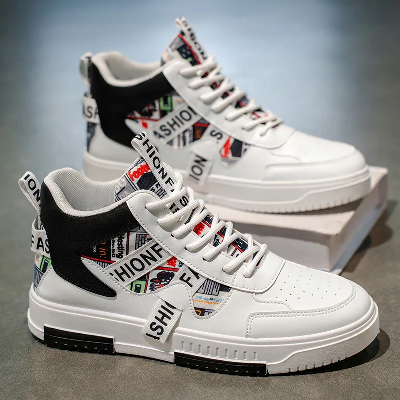 2025年新作メンズハイカットカジュアルシューズ、秋冬ファッショントレンド万能ボードシューズ、トレンドストリートウェアスニーカー