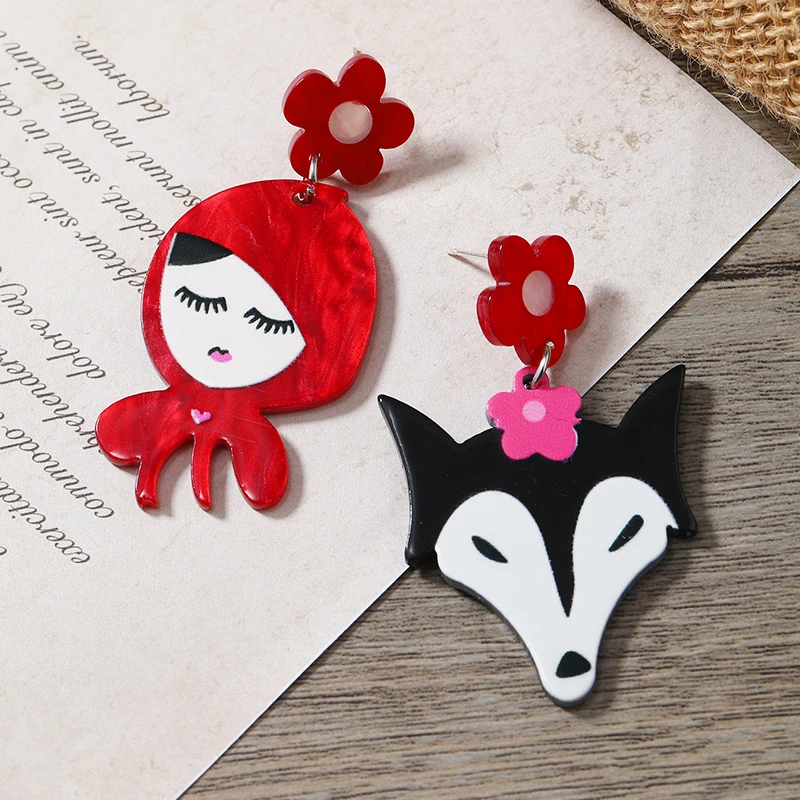 European and American Design Sense Big Grey Wolf Little Red Hat Earrings Acrylic Asymmetric Fashion Earrings Earrings Earstuds J