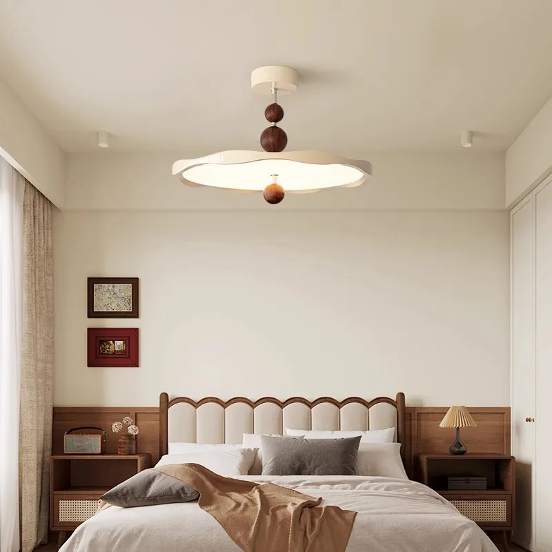 Master bedroom ceiling lamp French modern cream wind eye protection study simple lamp