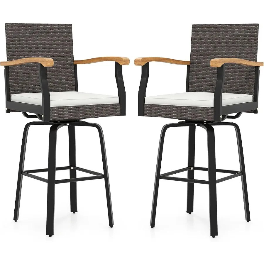 屋外用360度回転バースツール、29インチバーハイト、ラタンチェア、クッション付き、アカシア材アームレスト、頑丈なメタルバースツール、フットレスト付き