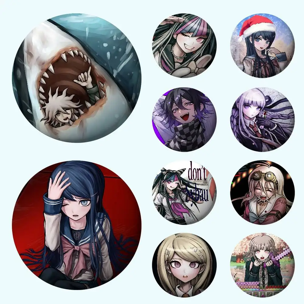 Anime D-Danganronpa-S Abzeichen Weiche Anstecknadel aus Weißblech Metall-Badge Individueller Schmuck Accessoires für Hut Tasche Revers