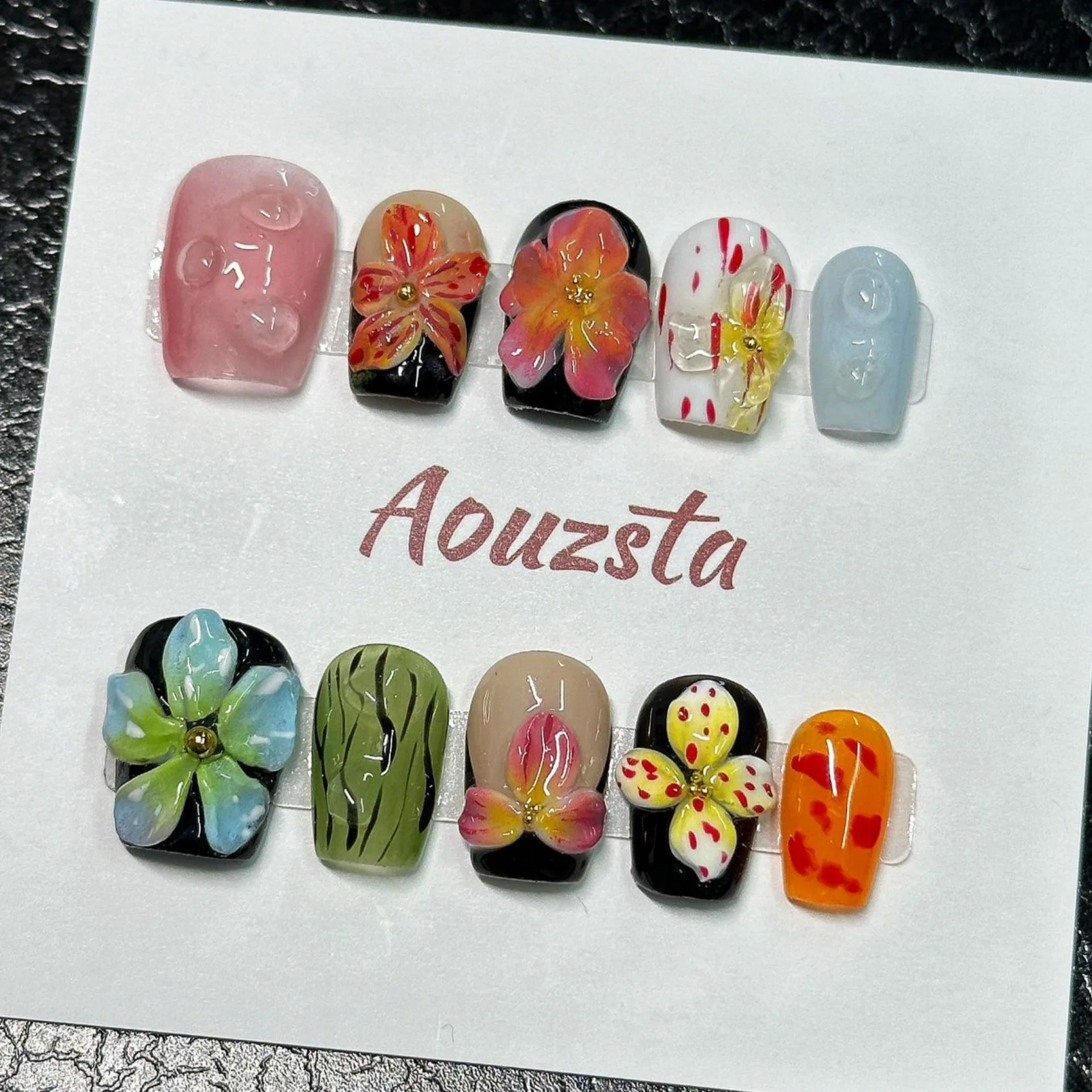 10szt Ręcznie robione paznokcie Press On Nails Czarne różowe Fałszywe paznokcie w stylu francuskim z ręcznie malowanymi kwiatowymi wzorami 3D Krótkie T Letnie końcówki do paznokci