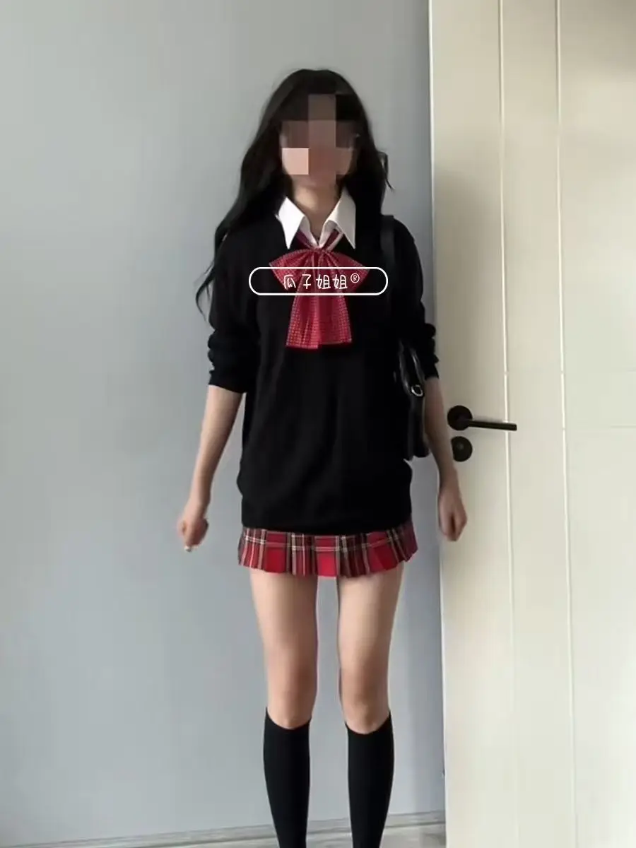 

Комплект из трикотажного длинного свера и юбки для колледжа, модный осенне-зимний наряд, маленький узор красного перца