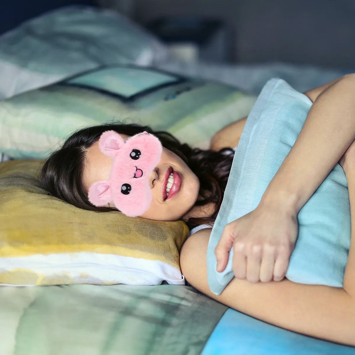 1Pcs Rabbit Pattern Sleep Mask Unicorn Design Light Breathable Eye Cover Soft Adjustable Night Blindfold Comfortable for Travel