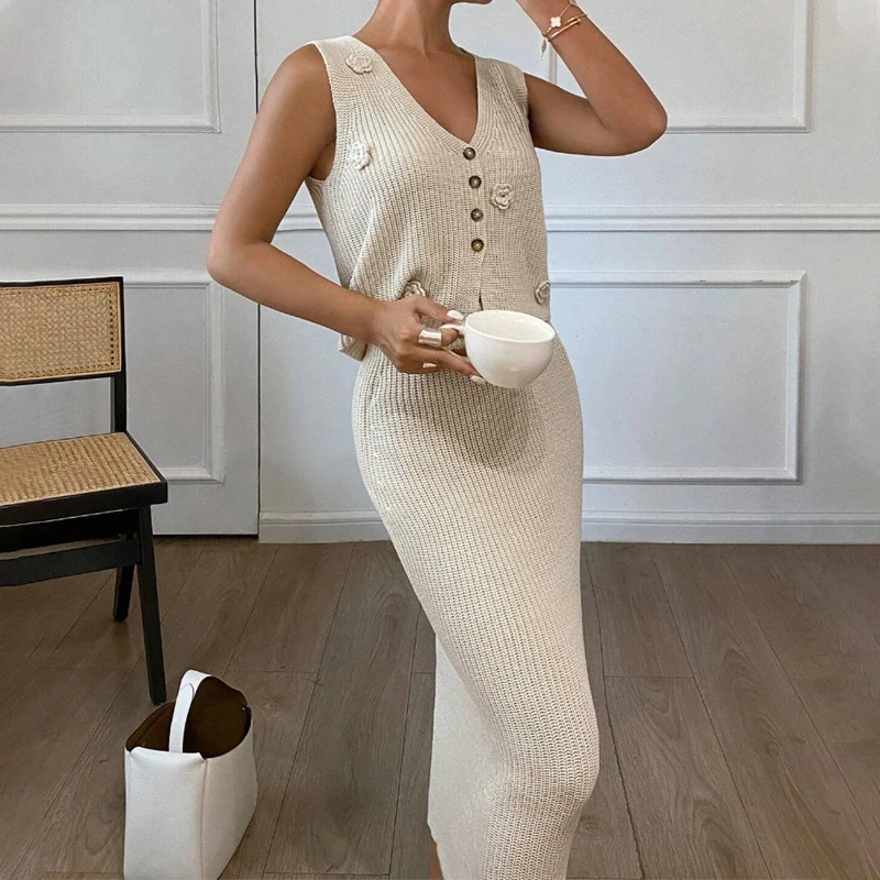 

Two Piece Set Women Outfit 2025 Summer New Temperament Three-Dimensional Flower Decor V-Neck Knitted Vest & High Waist Skirt Set
