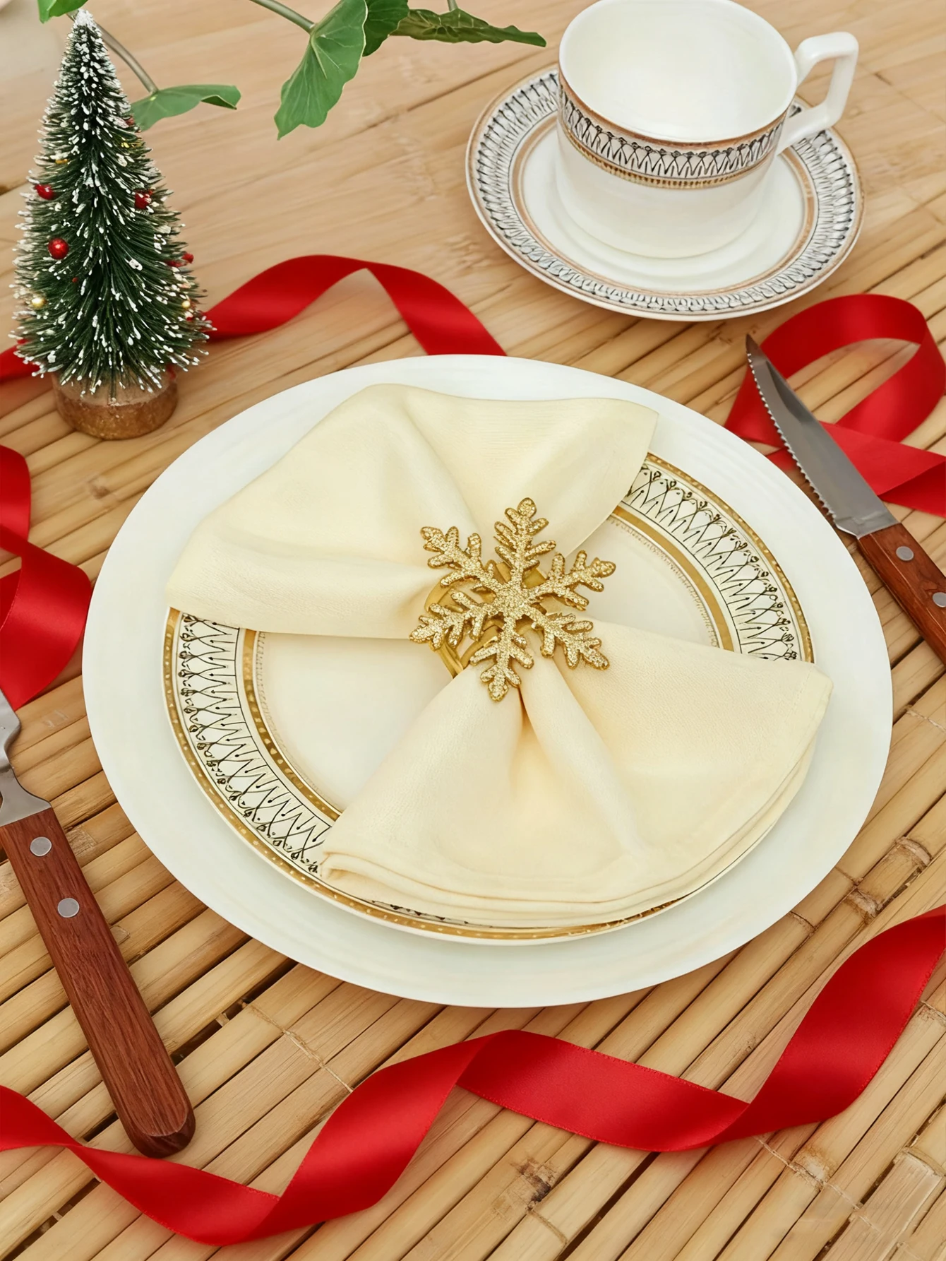 Christmas English solid color napkins, Durable polyester thick placemats, Reusable for kitchen, Dining, Wedding decoration