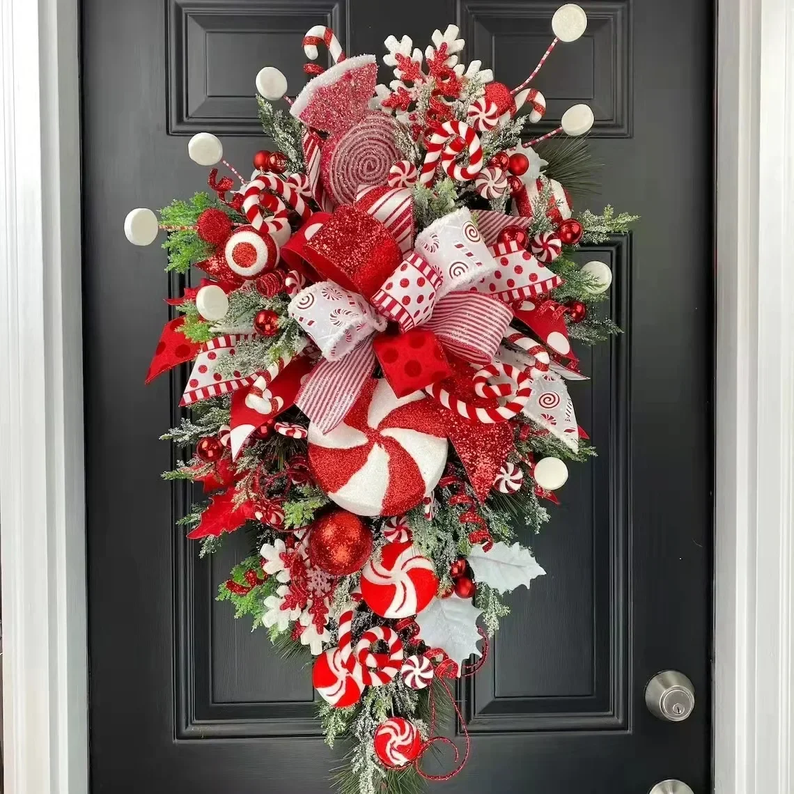 2024 Christmas Candy Wreath Ornament Christmas Door Hanging Courtyard Background Wall Decoration Holiday Party Decorations