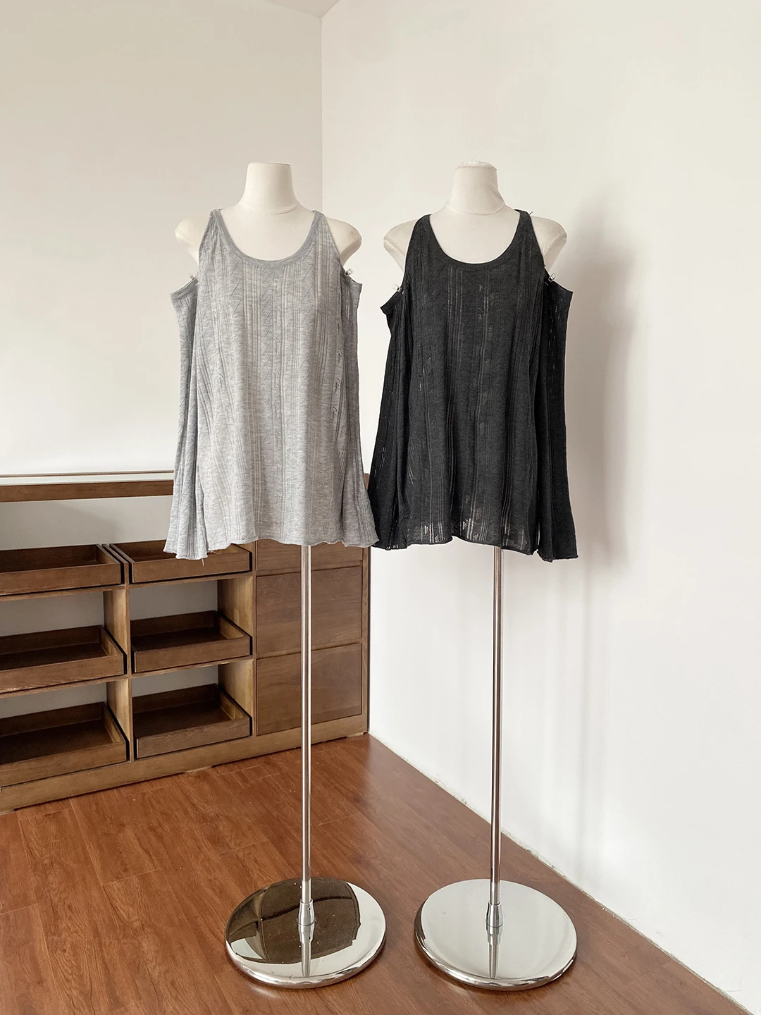 

Spring Summer 2026 Loose Women's Knitted Long Sleeve Casual Top Retro Pure Desire Shoulder Bared Fashionable Polyester Fiber