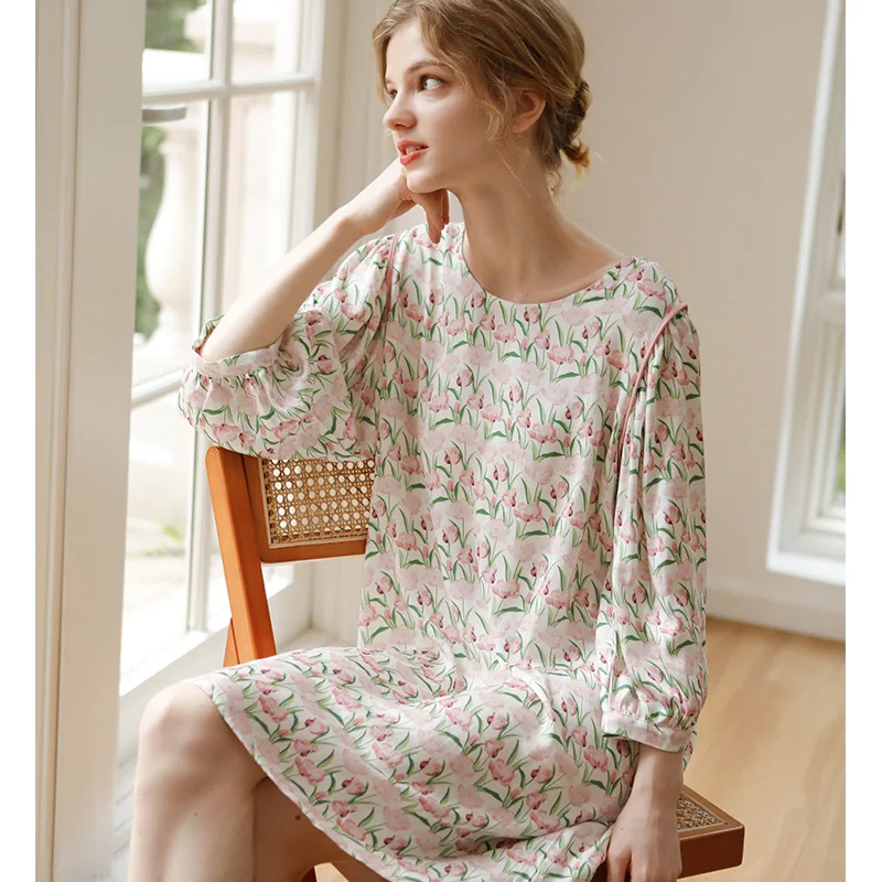 

2022 Summer Thin Satin Round Neck Printed Nightdress Long Sleeve Viscose Nightgowns Floral Night Dress Women Sexy Sleepwear