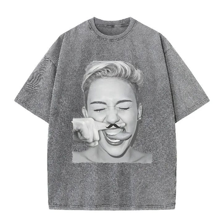 

2026 Funny Miley Cyrus Mustache Print T Shirt Cotton Short Sleeve Casual Streetwear Tops Fashion Humor Graphic Tee Gift For Men