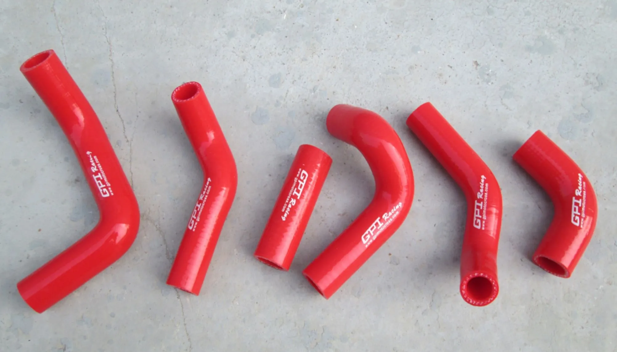 Red Silicone Radiator Hose For 2002-2011 HUSQVARNA TE/TC/SMR 400 TE/TC/SMR 450 TE/TC/SMR 510 2005 2006 2007 2008 2009 2010 2011