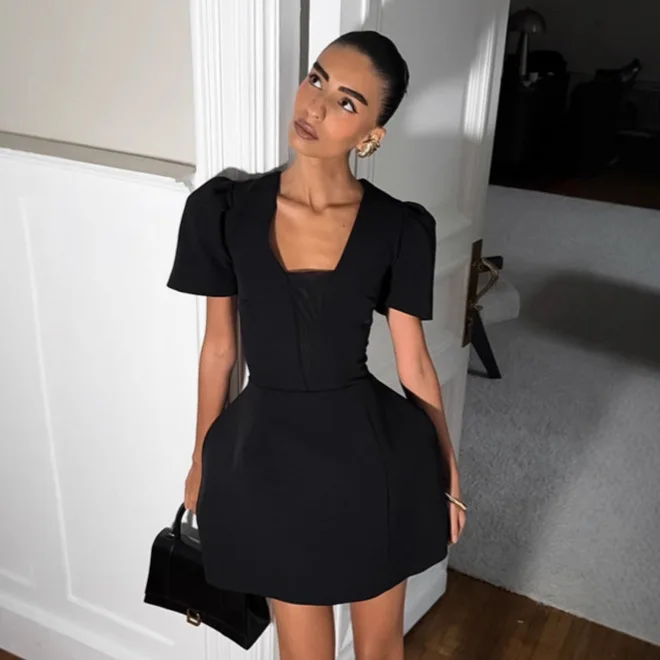 2026 neue Frühling Sommer Frauen Kleider Einfarbig Square Neck Blase Ärmeln Cinched Taille Pendeln Elegante Mini Kleid