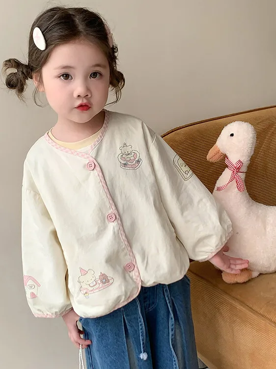 

Весенняя модная куртка-мишка для девочек: легкая, тонкая, свободного кроя, в корейском стиле, с клетчатым узором, повседневная детская одежда, простая в уходе