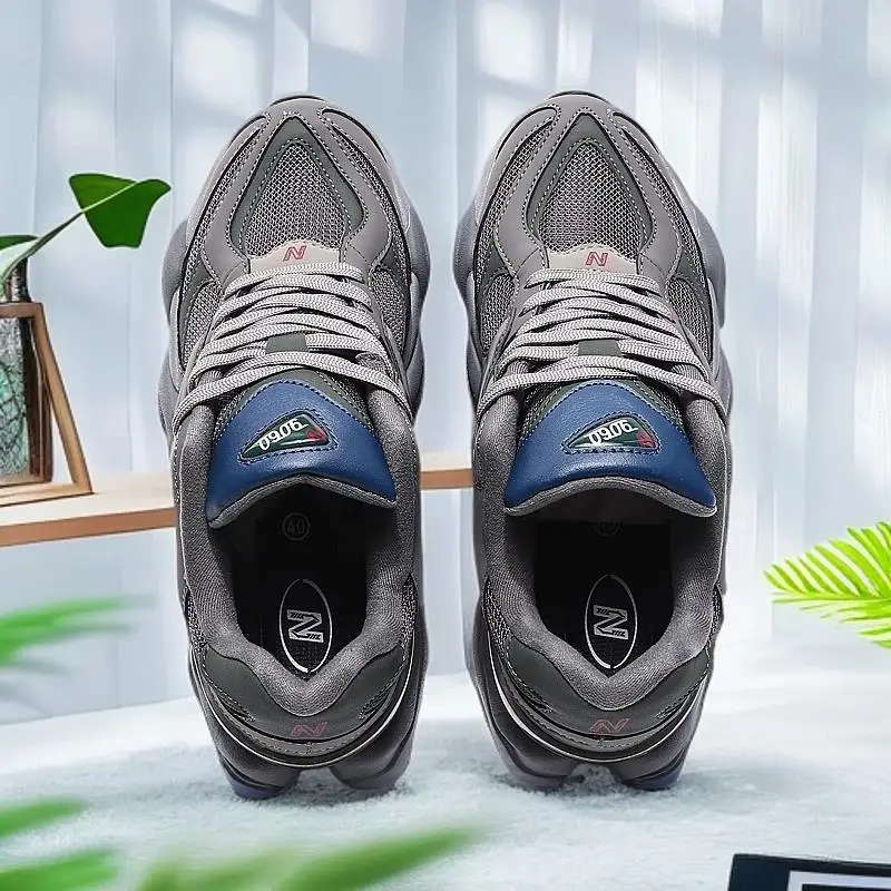 أحذية رياضية متعددة الاستخدامات مستوحاة من الرجعية للخريف والشتاء: صورة ظلية مكتنزة تلبي الراحة الحديثة للارتداء اليومي #3