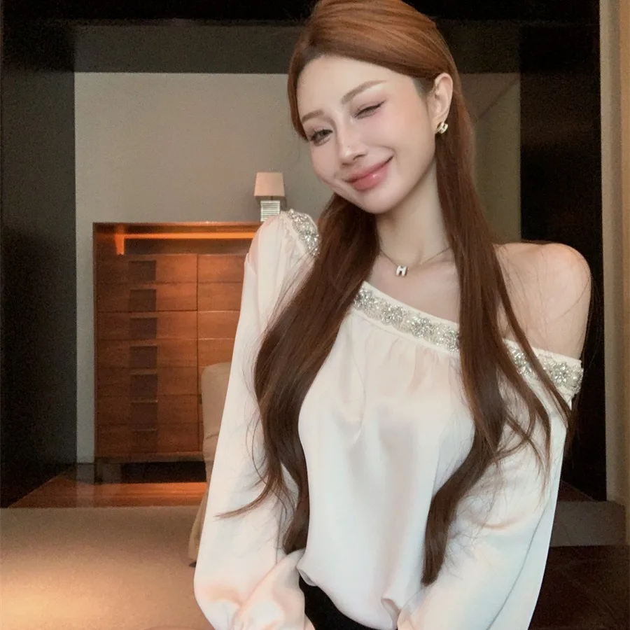 

Spring 2026 Elegant Slimming Heavy Work Shoulder Strap Diamond Long Sleeve Silk Shirt Women's Fashionable Casual Breathable