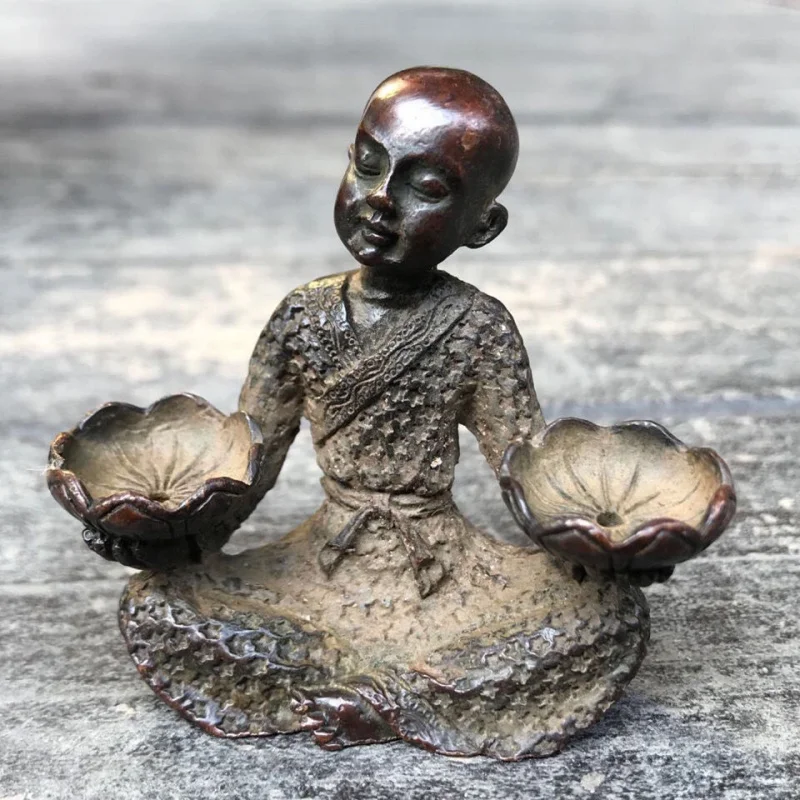 

Antique Solid Handheld Lotus Monk Figurine Buddha Lamp Child Candle Holder Backflow Incense Home Decoration Ornament