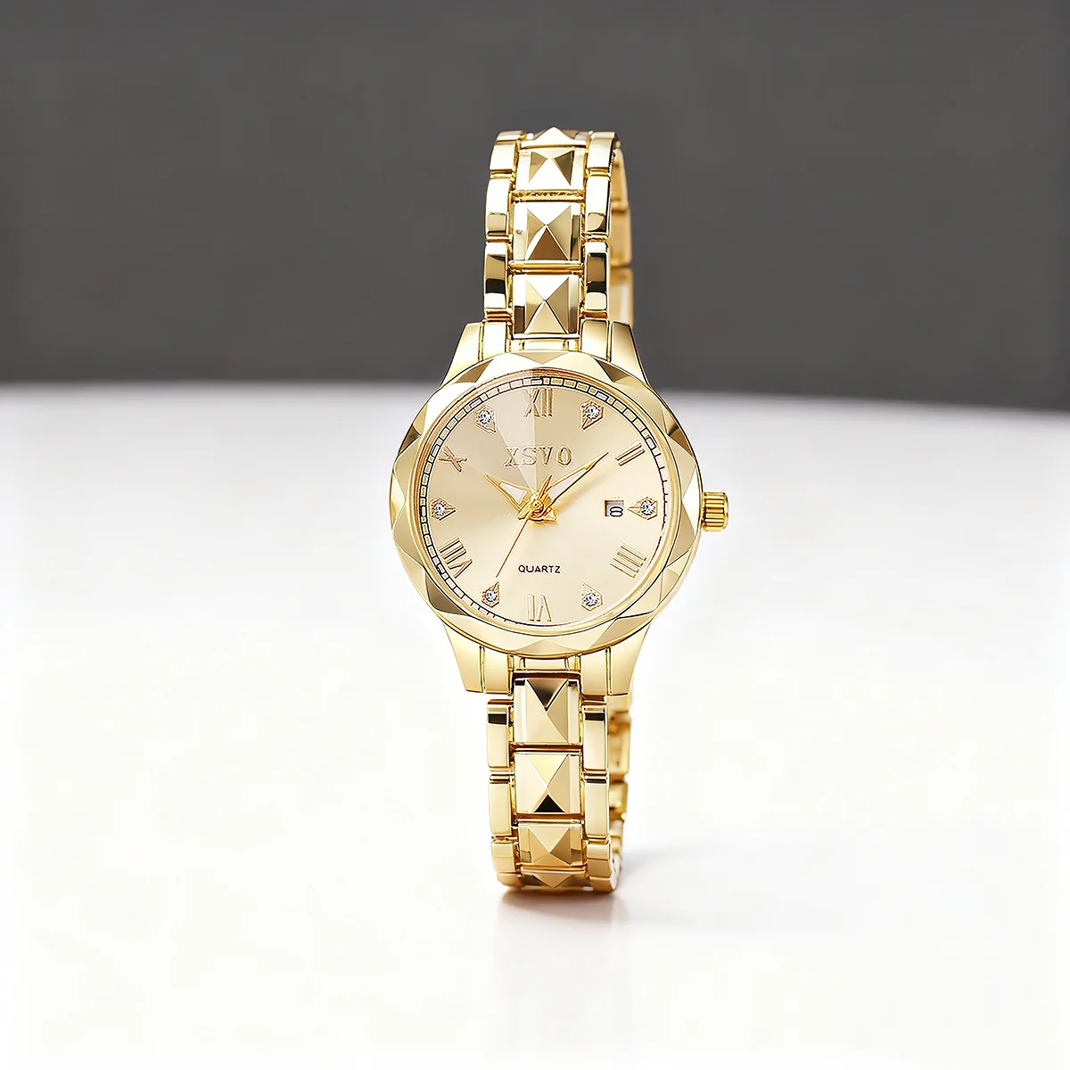 ساعة كوارتز نسائية عصرية وخفيفة الوزن مصنوعة من خليط معدني، مناسبة للارتداء اليومي وهدايا عيد الميلاد وعيد الشكر