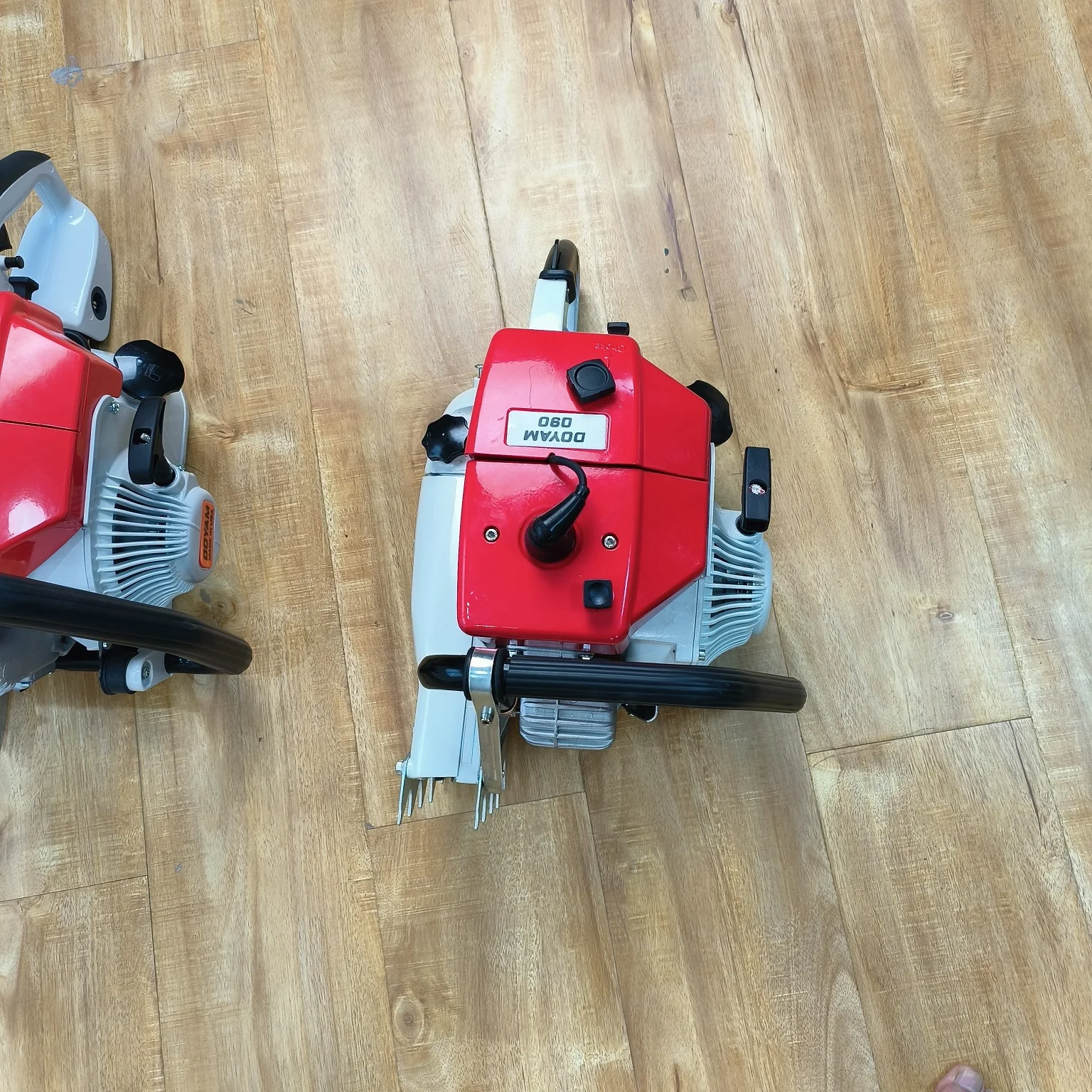 Serra de corrente 105cc com barra guia de 36 polegadas Ms 070 Máquina de corte de árvores Serra de corrente profissional a gasolina 070av 070g 42 polegadas