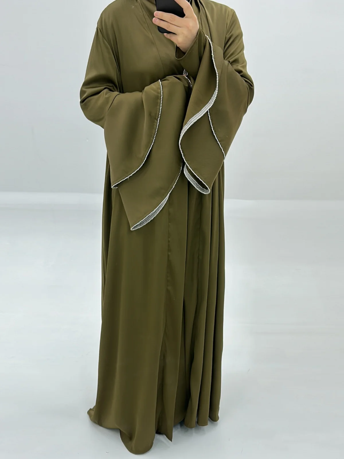 مجموعة السفر العربية Sle Belted Dr جنوب شرق آسيا دبي رداء طويل تنورة طويلة تي شيرت مجموعة ملابس سياحية دبي بوليستر...