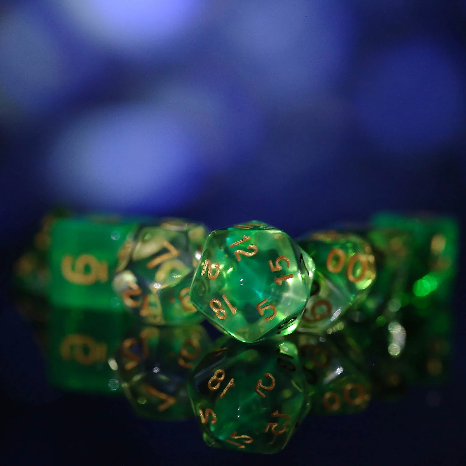 ลูกเต๋าเกมมีสองสี7ชิ้นลูกเต๋าทำนายแบบแวววาวลูกเต๋าโหราศาสตร์สำหรับเครื่องมือตลก