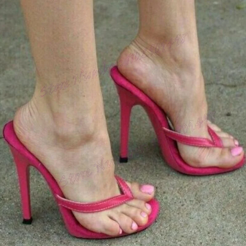 Chinelos femininos de toe dividido rosa vermelha, sapatos de couro fosco, salto alto, sapatos de festa sexy, verão, 2022, 2024