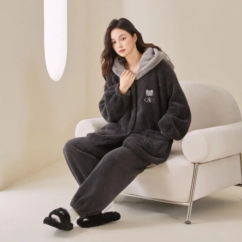 

Girl's Hooded Homewear Pajamas Thickened Coral Fleece Sleepcoat Nightgown Autumn Winter Women's Plus Size Loose Fit Outerwear