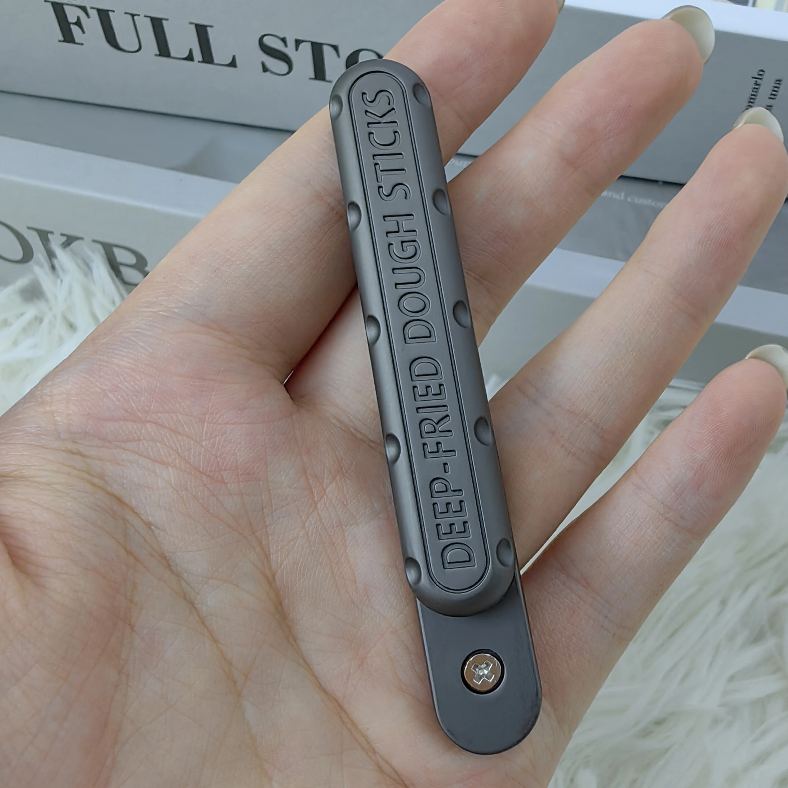 EDC Fidget Sliders Fidget Toys Stressabbau für Erwachsene Metall Push Pull Rotation ADHS Casual Fidget Toy Haptic Coin – Detail 1