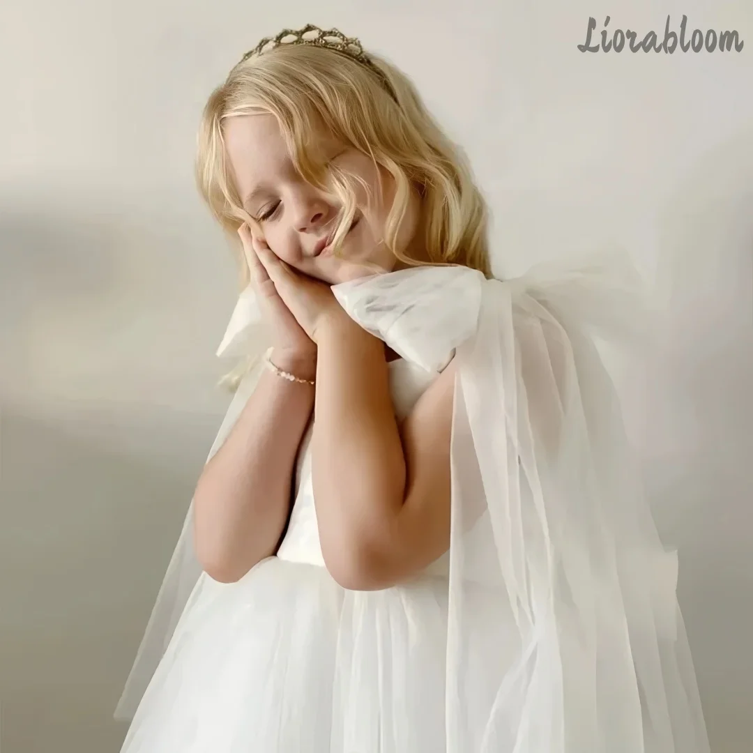 

Girls' White Princess Wedding Dress Formal Gown with Bow Accent Elegant Evening Dress Party Dress Flower Girl Attire