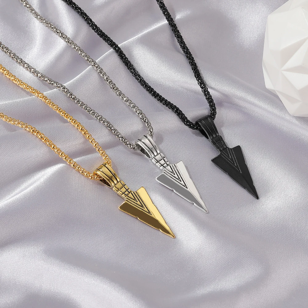 Vintage New Necklace for Women Personalized Triangle Spearhead Men Chain Vintage Metal Arrow Pendant Choker Jewelry Gift