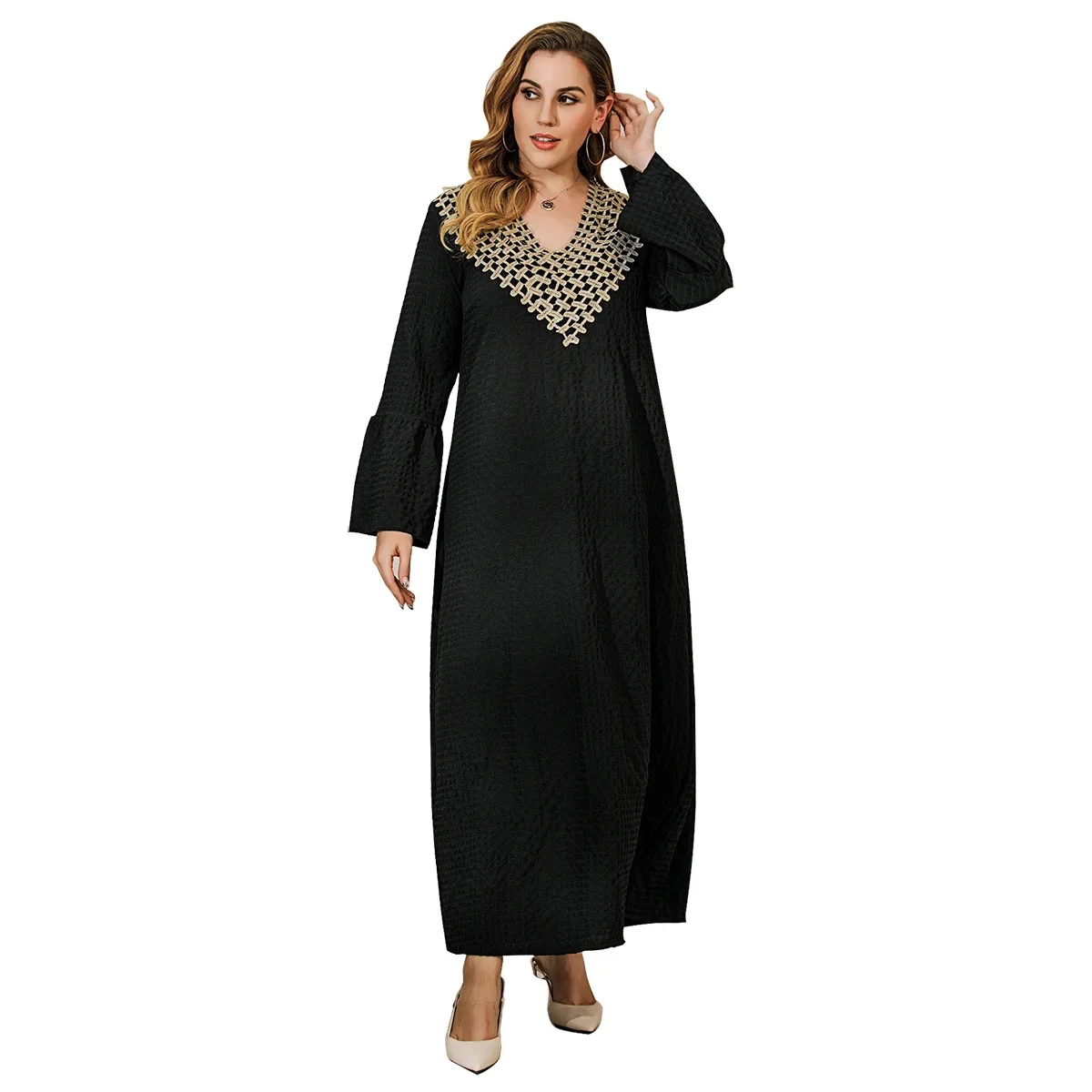 Autumn Winter Robe V-neck Embroidery Abayas for Women Longue Femme Musulmane Women Dubai Abaya Kaftan Turkey Islam Muslim Dress