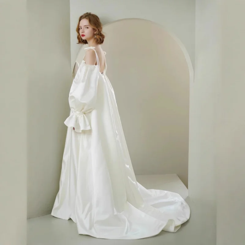 Новое потрясающее винтажное атласное свадебное платье во французском стиле с открытыми плечами и пышными рукавами, прозрачное платье в лесном стиле для путешествий